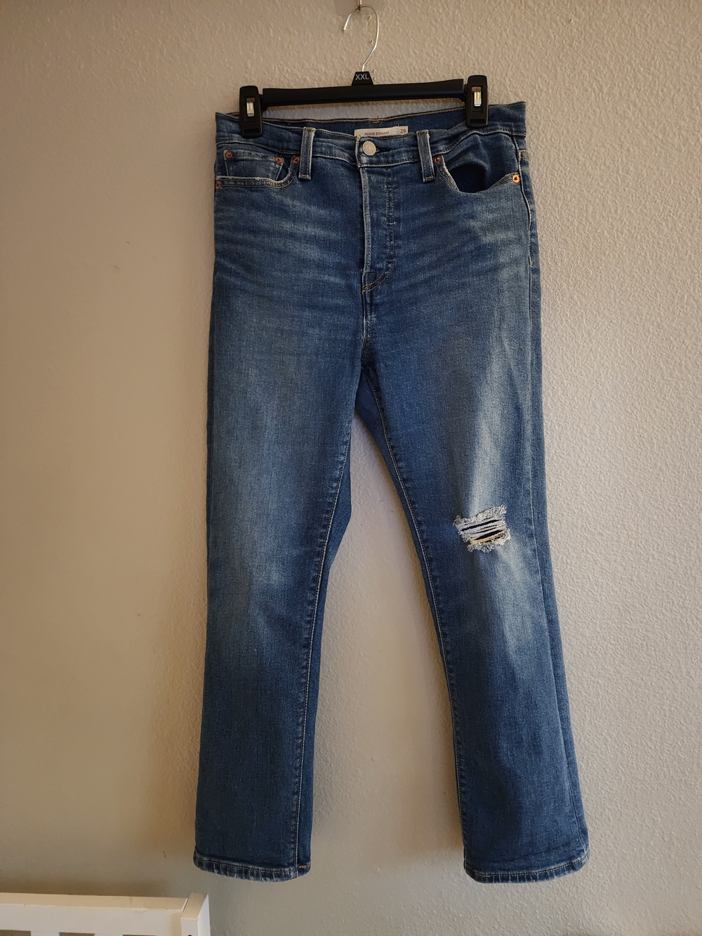 Levi's Wedgie Straight High Rise Distressed Button Fly Jeans Size 29 W29 L28
